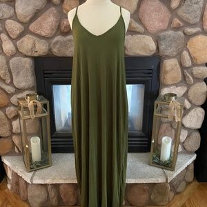 Poetsky Women's Casual Flowy V-Neck Maxi Sundress Army Green NWT